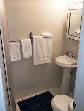 Kokomo INN Bed and Breakfast Ottawa-Gatineau's Only Tropical Riverfront B&B on the National Capital Cycling Pathway Route Verte #1 - for Adults Only - Chambre d'hôtes tropical aux berges des Outaouais BnB #17542O in Ottawa