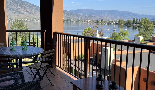 Large Lakefront 3 Bed Condo With Gorgeous Osoyoos Lake and Mountain Views in Osoyoos