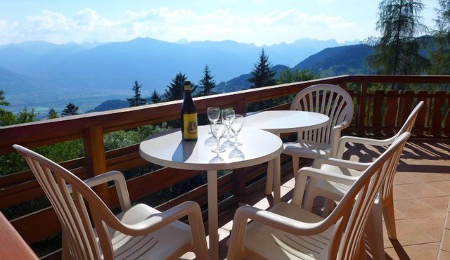 Le Bristol A20 by Interhome in Villars
