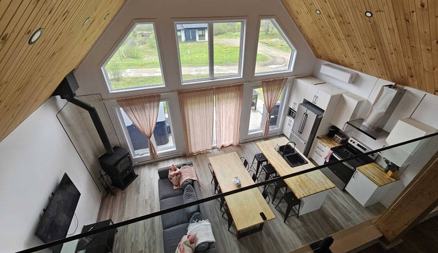 Le Chal'Heureux - Modern Cottage with Spa in Saint-Adelphe