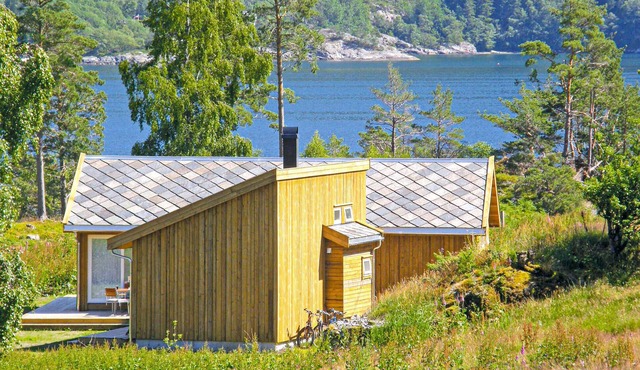 Lovely home in Hjelmeland with WiFi in Hjelmeland