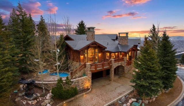 Luxury 7BR Ski-In/Ski-Out Deer Valley Home w/Hot Tubs in Heber City