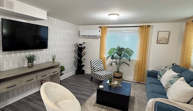 Modern 1BR Near DC – Quiet Comfort, Fast Commute in District Heights