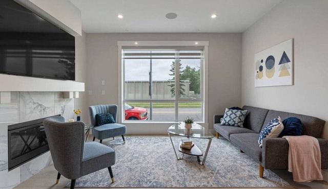 Modern 3Br Altadore Home Near Downtown in Calgary