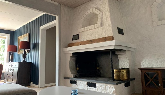 Moldegaard Farmhouse - Apartment A in Moldegard