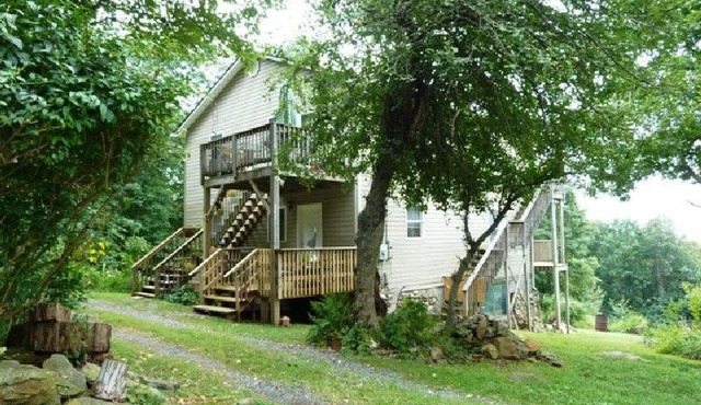 Mountain Roots Lodging in Big Meadows