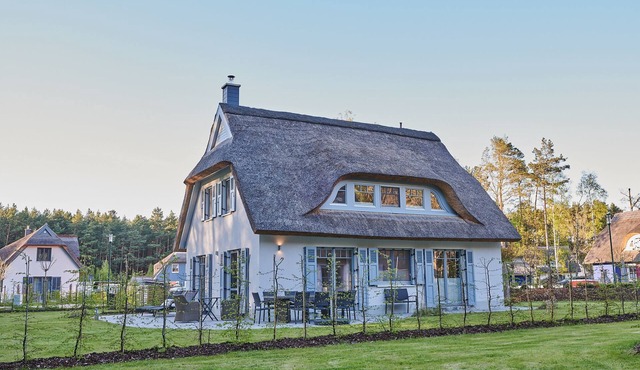 "Nautilus" - dream holiday house under thatch for the perfect holiday on Rügen in Glowe