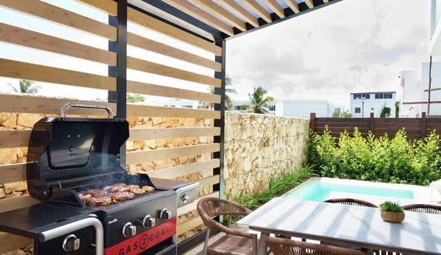 New! Private Villa with Pool Near White Sands Beach, Punta Cana in Punta Cana