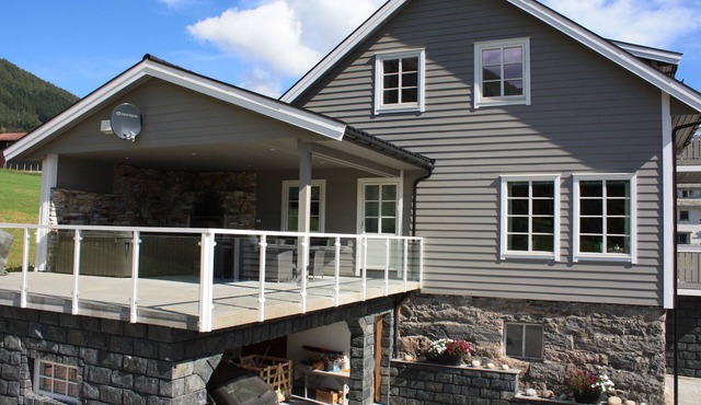 Newly built, high-quality holiday home close to Viksdalsvatnet — sleeps 9 in Viksdalen