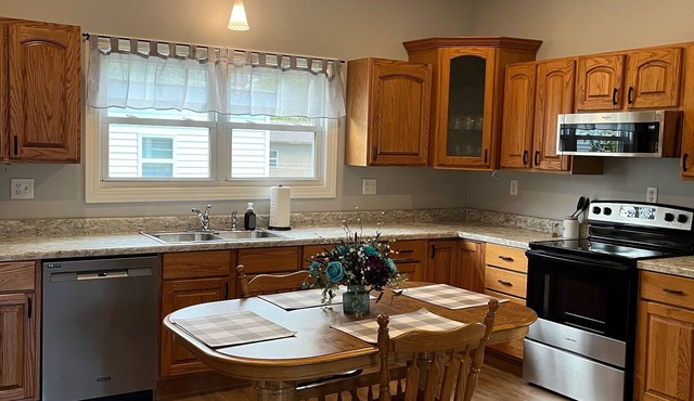 Newly Remodeled Town House! in Mount Sterling