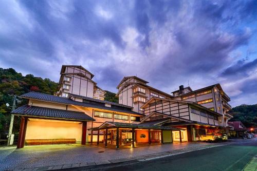 Ooedo Onsen Monogatari Premium Saiki Bekkan in Misasa