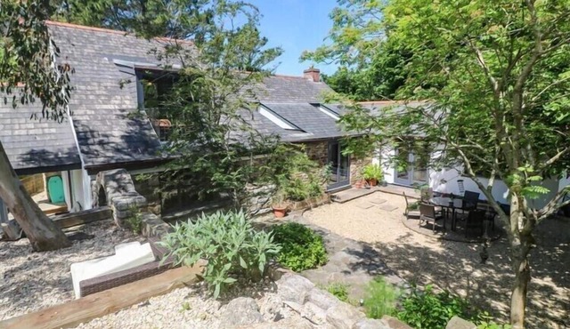 Pennans Cottage in Rose
