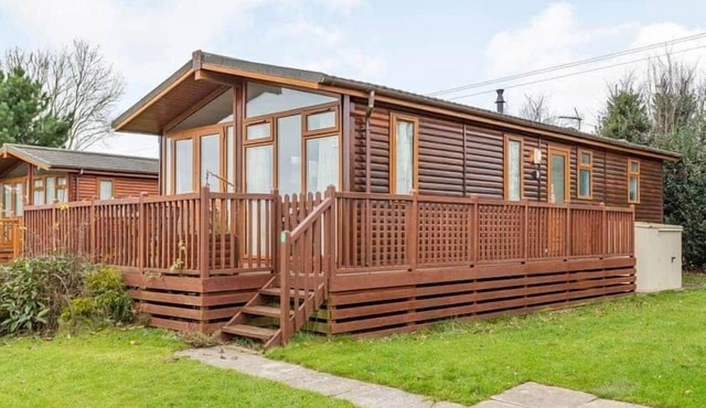 Perfect accommodation for a family, on a fully equipped holiday park in Ashbourne