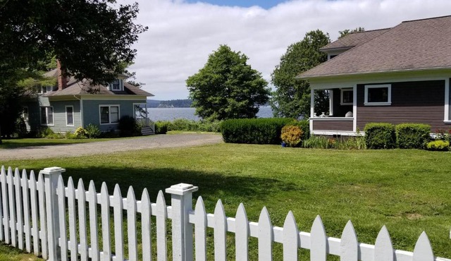 Port Gamble Guest Houses in Port Gamble