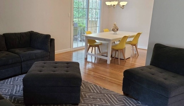Private room with it own entrance and full bathroom in Silver Spring