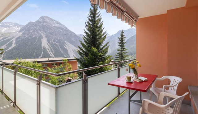 Promenade Apt 105 by Interhome in Arosa