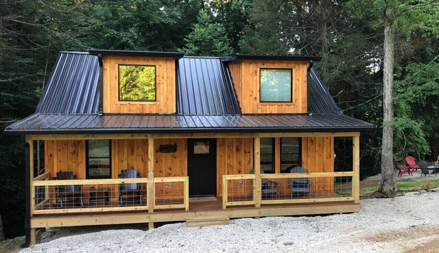 Red River Gorge Turtle Falls Hot Tub Firepit Wi-Fi in Campton