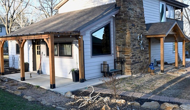 Safari-Theme Lodge w/Hot Tub at Fall River Lake for Family, Hunting or Fishing! in Fall River