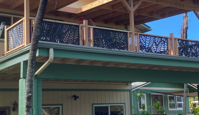 Steps to Secluded Beach-Covered Deck-Grill-AC's-Fenced Covered Parking-Laundry in Hauula