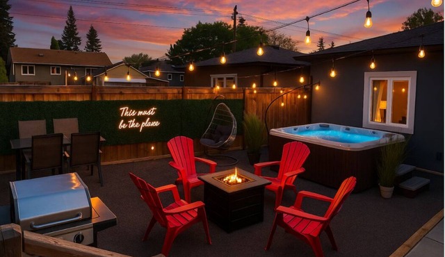 Summer Haven-HotTub-FireTable-King Bed-BBQ-Sleeps8 in Edmonton