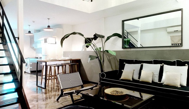 Two Level Suite Apt for 4 adults in Jongno 1(il).2(i).3(sam).4(sa)