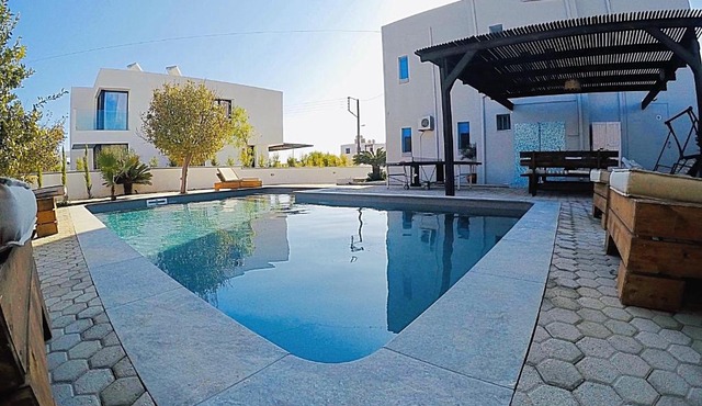 Villa Amor in Pefki