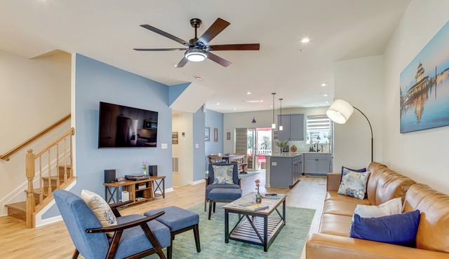Walk to Dtwn: Waterfront Eastern Shore Townhome! in Cambridge