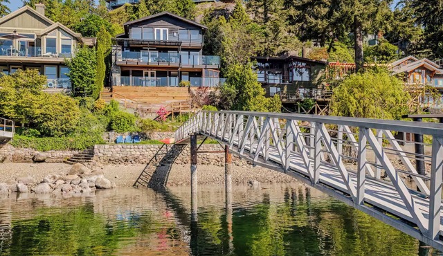 Waterfront Home & Private Dock for FIFA in North Vancouver