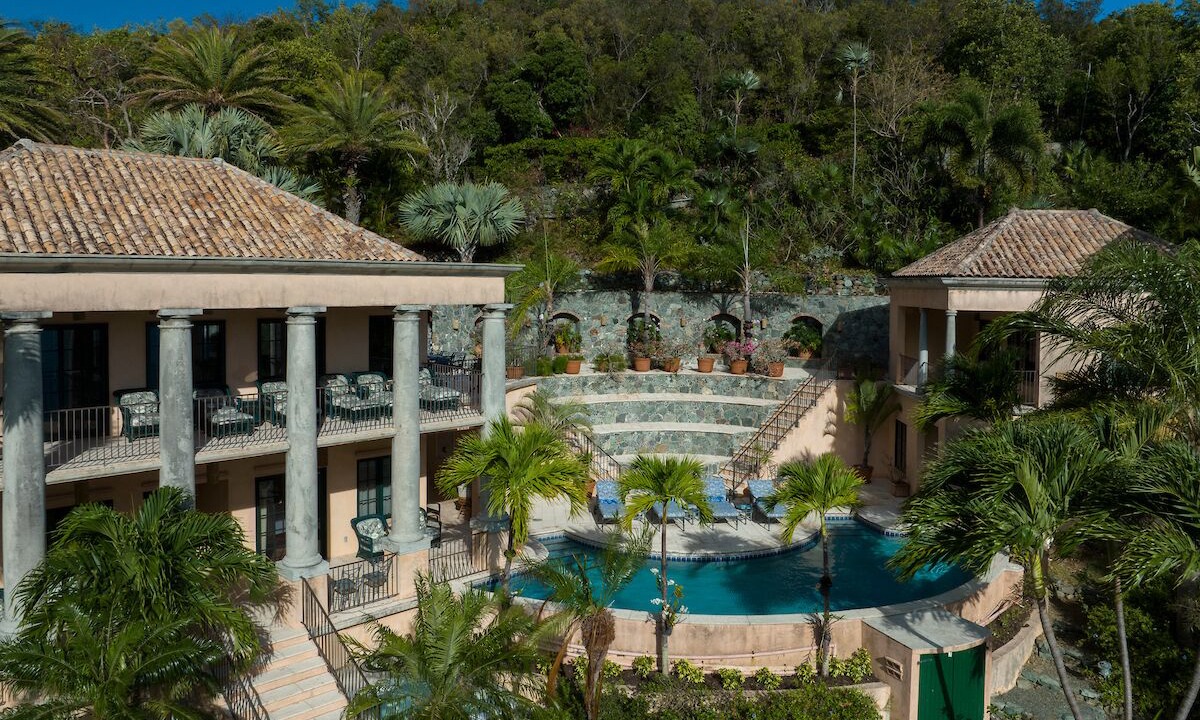 Photo of Outdoor in Estate Peter Bay