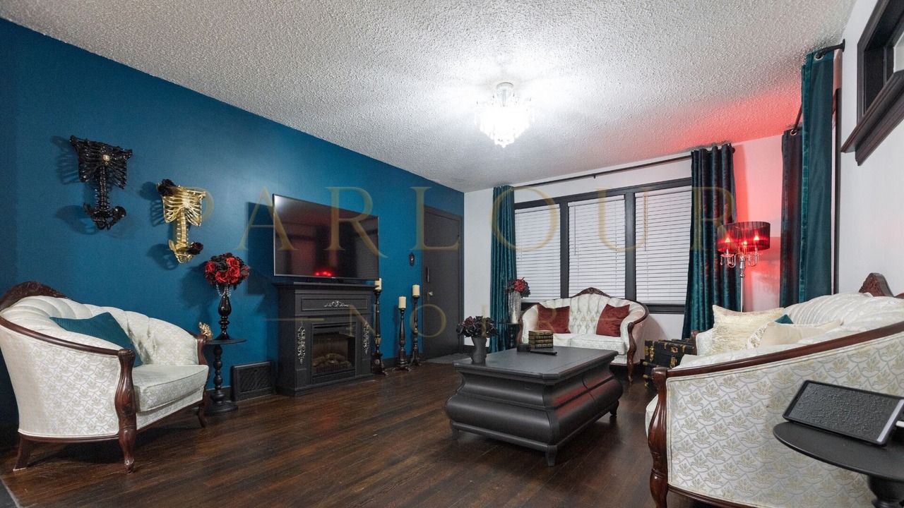 Photo of Livingroom in Northeast Edmonton