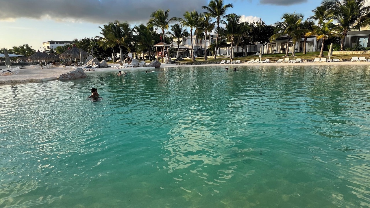 Photo of Others in Dominicus