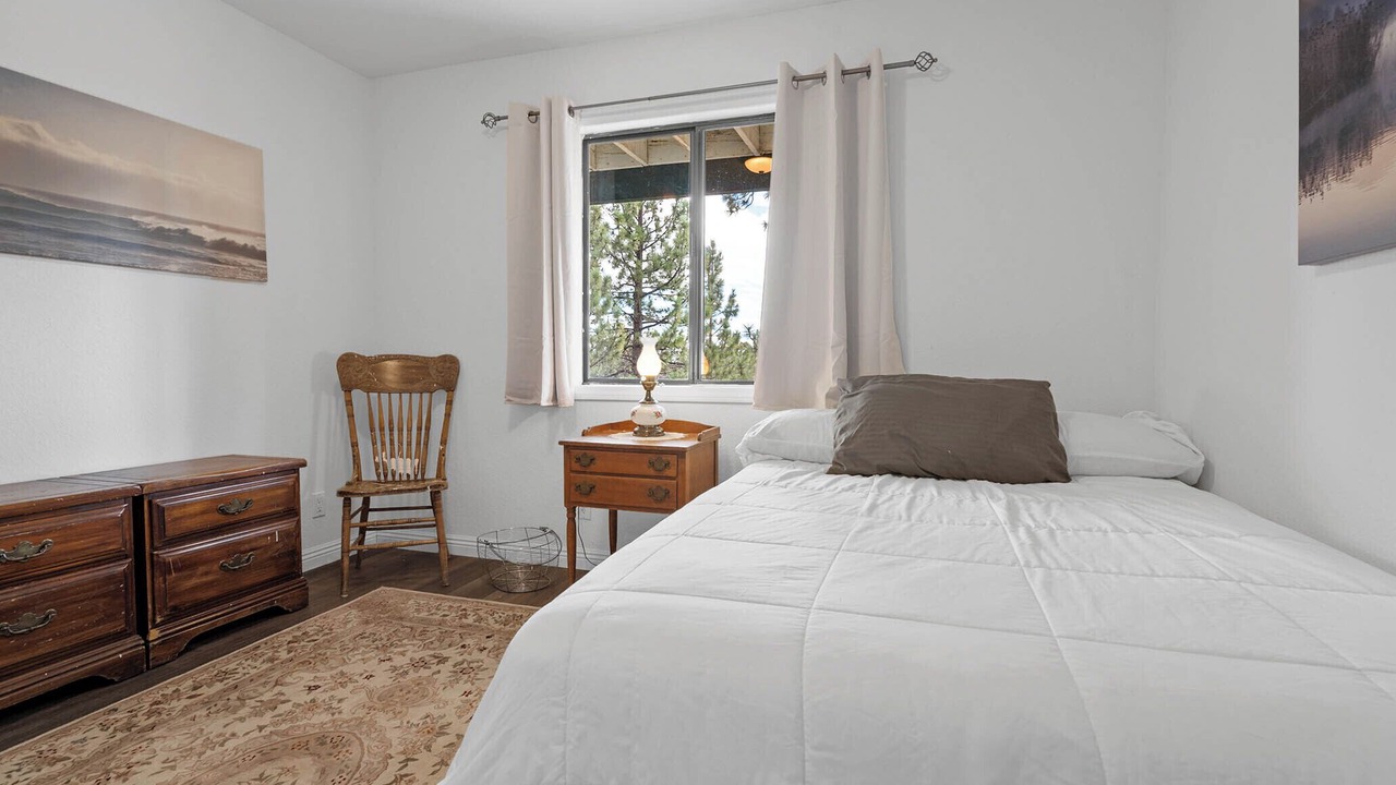 Photo of Bedroom in Big Bear