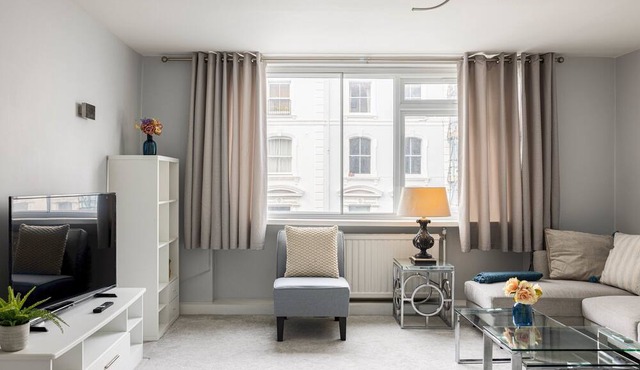 Arundel house - Two Bedroom Apartment, Sleeps 4 in London